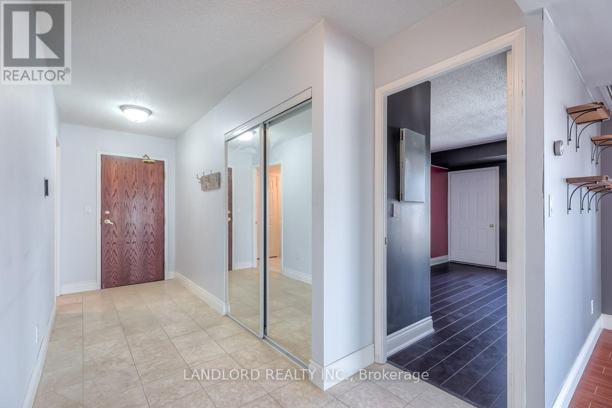 1004 - 190 Manitoba Street, Toronto (Mimico), Ontario  M8Y 3Y8 - Photo 18 - W12887114