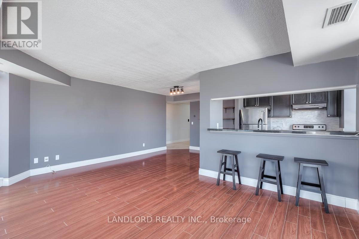 1004 - 190 Manitoba Street, Toronto (Mimico), Ontario  M8Y 3Y8 - Photo 6 - W12887114