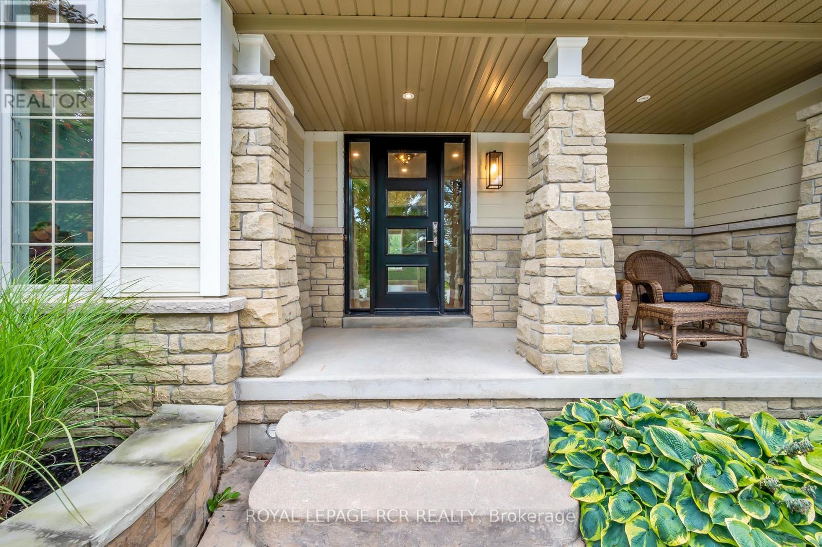 63 Young Court, Orangeville, Ontario  L9W 0A8 - Photo 3 - W12887136