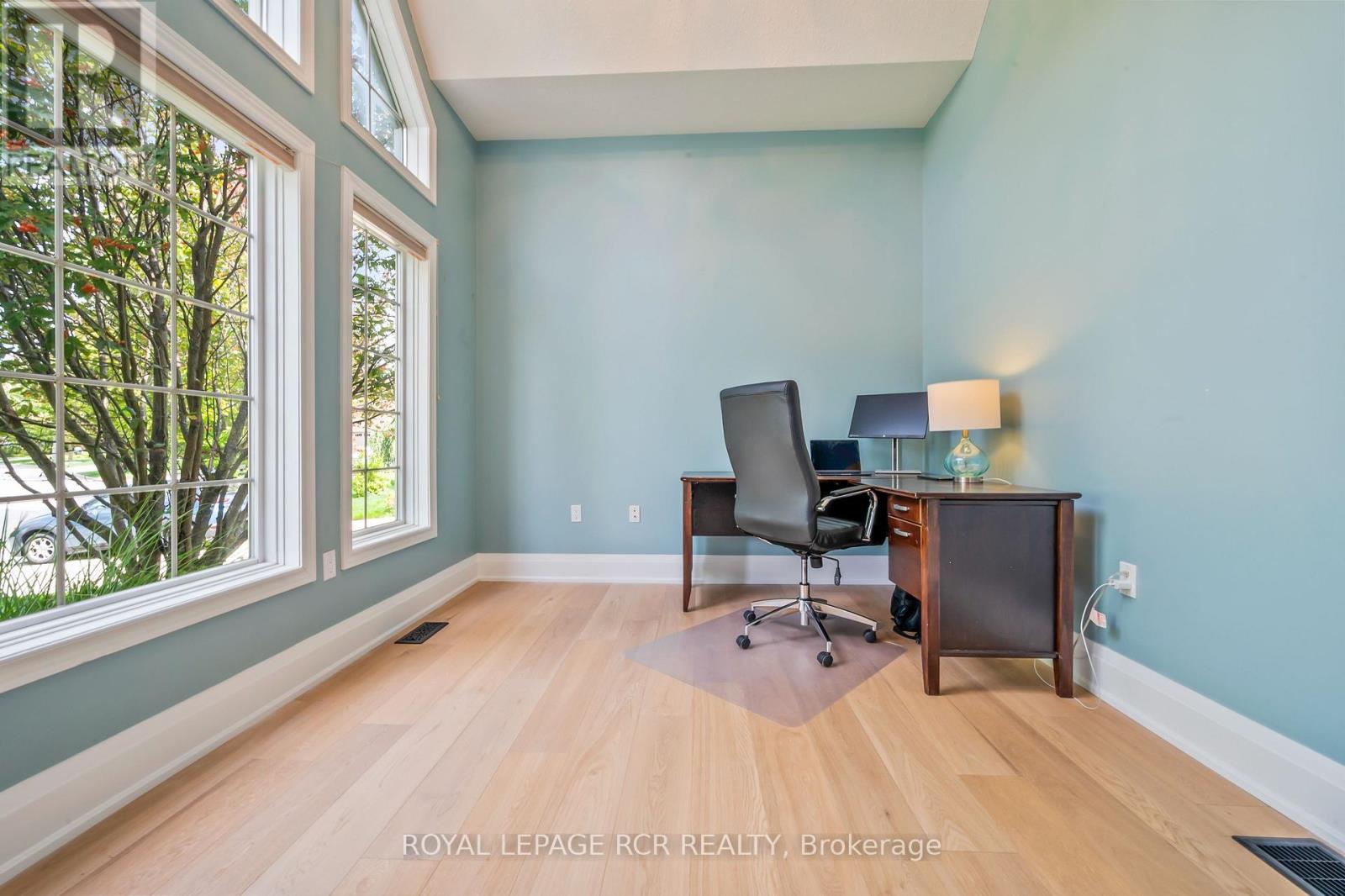 63 Young Court, Orangeville, Ontario  L9W 0A8 - Photo 6 - W12887136