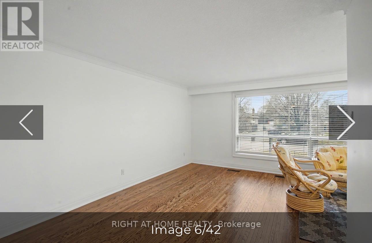 7 Margrath Place, Toronto (Eringate-Centennial-West Deane), Ontario  M9C 4L1 - Photo 8 - W12887146