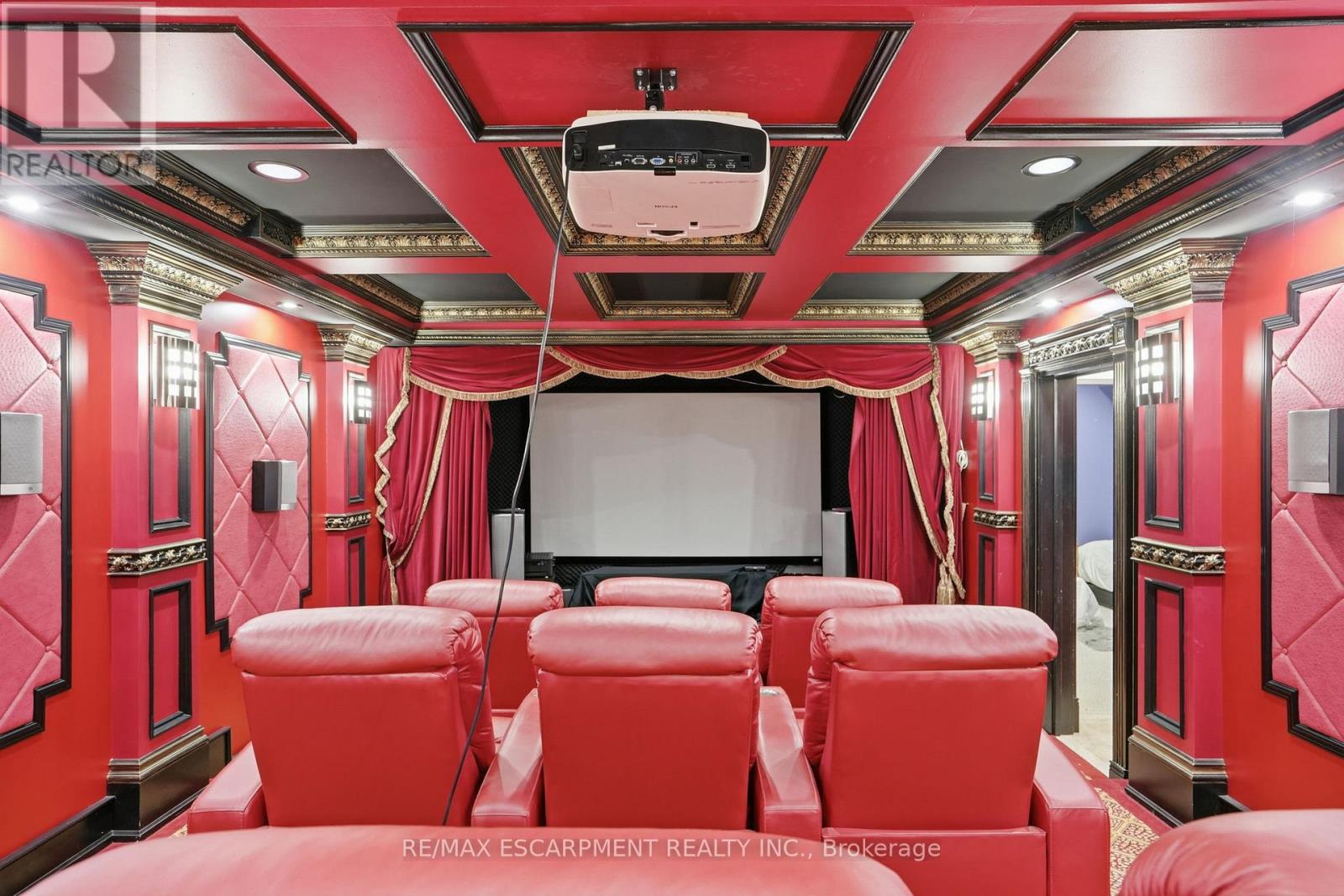 2489 Olinda Court, Mississauga, Ontario  L5C 4P5 - Photo 31 - W12877606