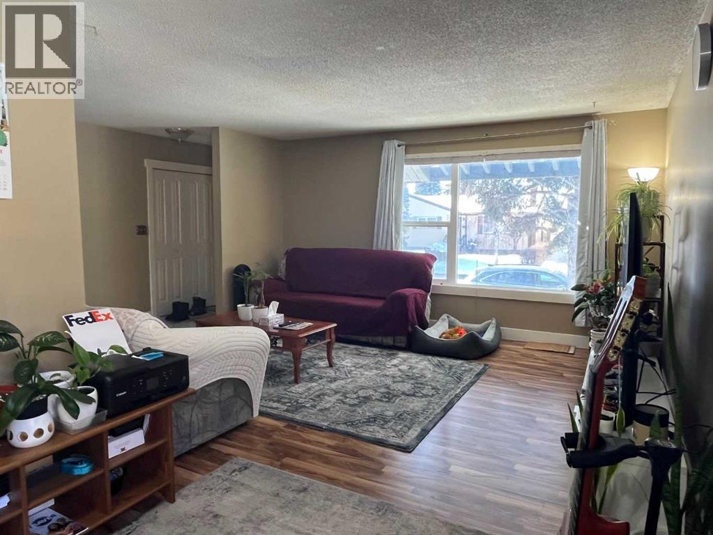 1258 Mardale Drive NE, Calgary, Alberta  T2A 3L8 - Photo 6 - A2289994