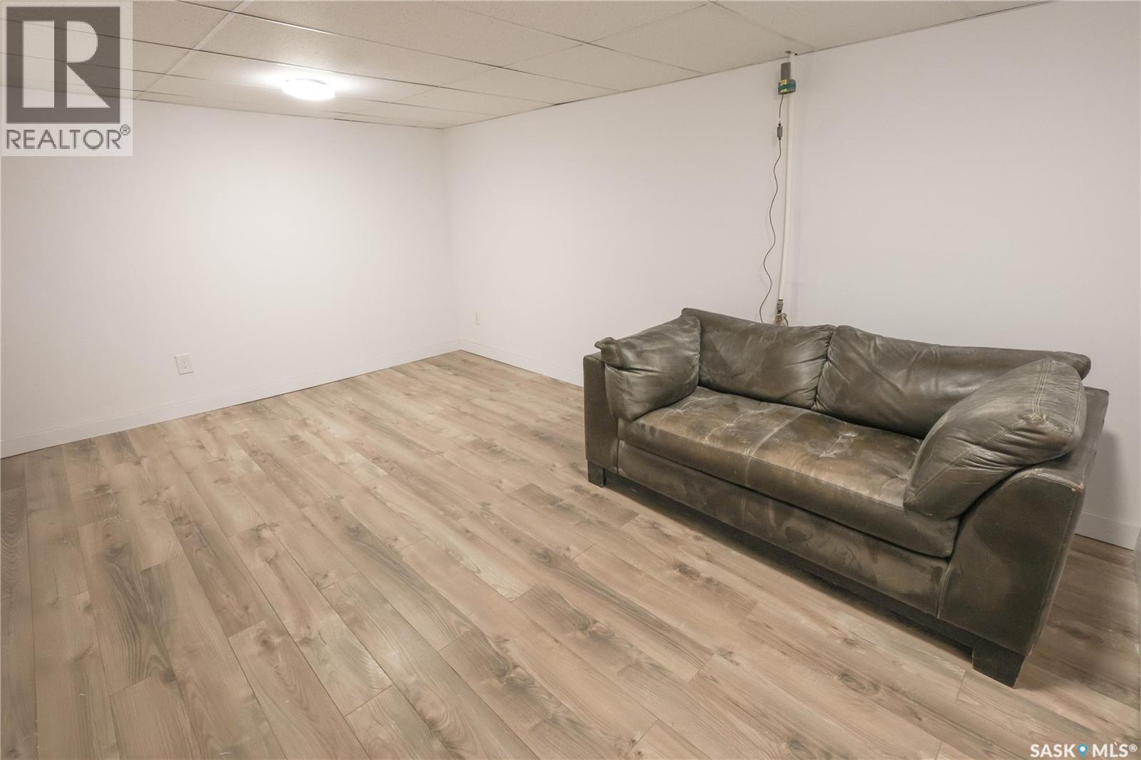 1012 4th Street E, Prince Albert, Saskatchewan  S6V 0K9 - Photo 7 - SK030380