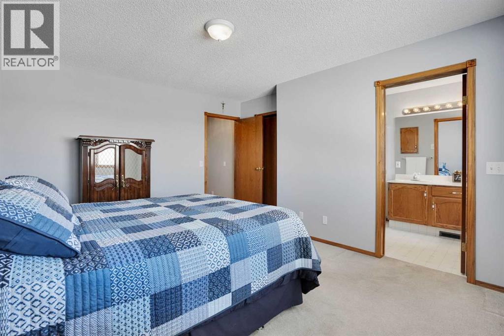 131 Hawkmount Green Nw, Calgary, Alberta  T3G 3T8 - Photo 16 - A2293540