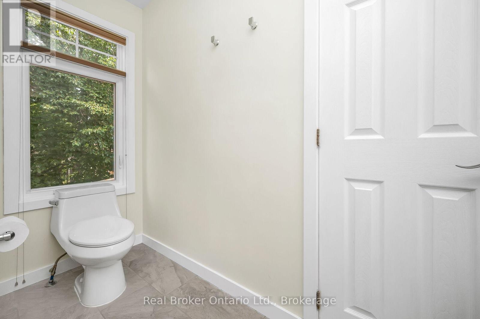 285 Surrey Drive, Oakville, Ontario  L6L 3T6 - Photo 32 - W12782844