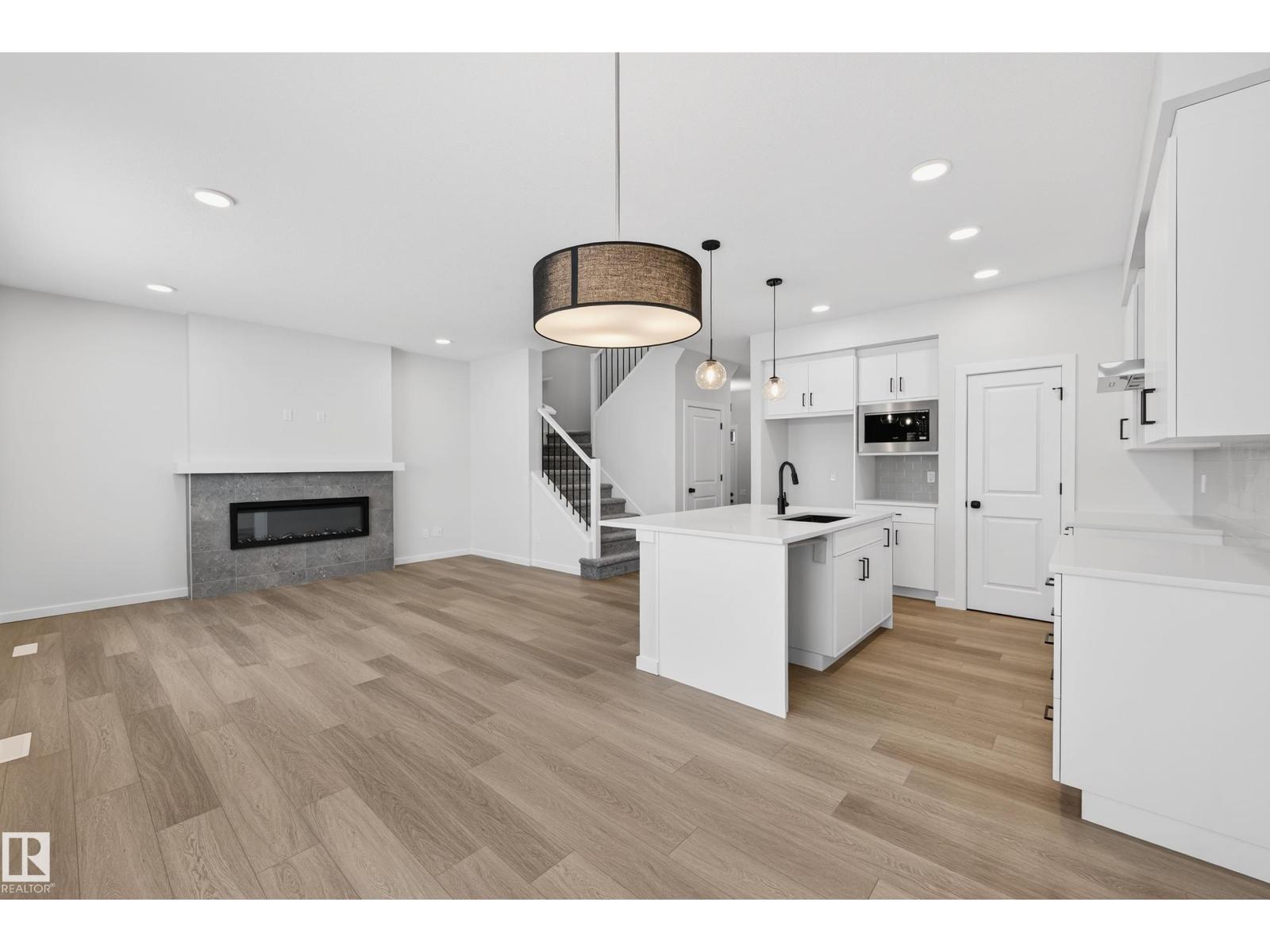 17427 3 St Nw, Edmonton, Alberta  T5Y 4G7 - Photo 6 - E4468658