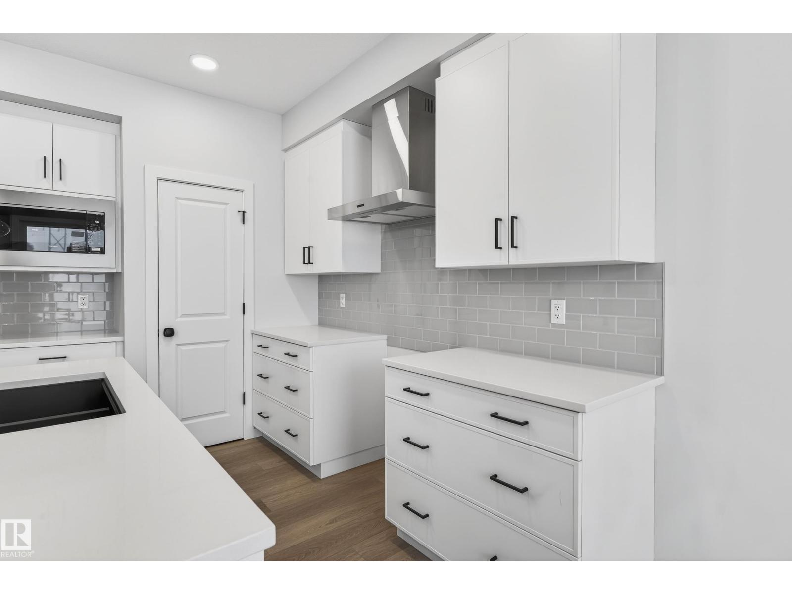 17427 3 St Nw, Edmonton, Alberta  T5Y 4G7 - Photo 3 - E4468658