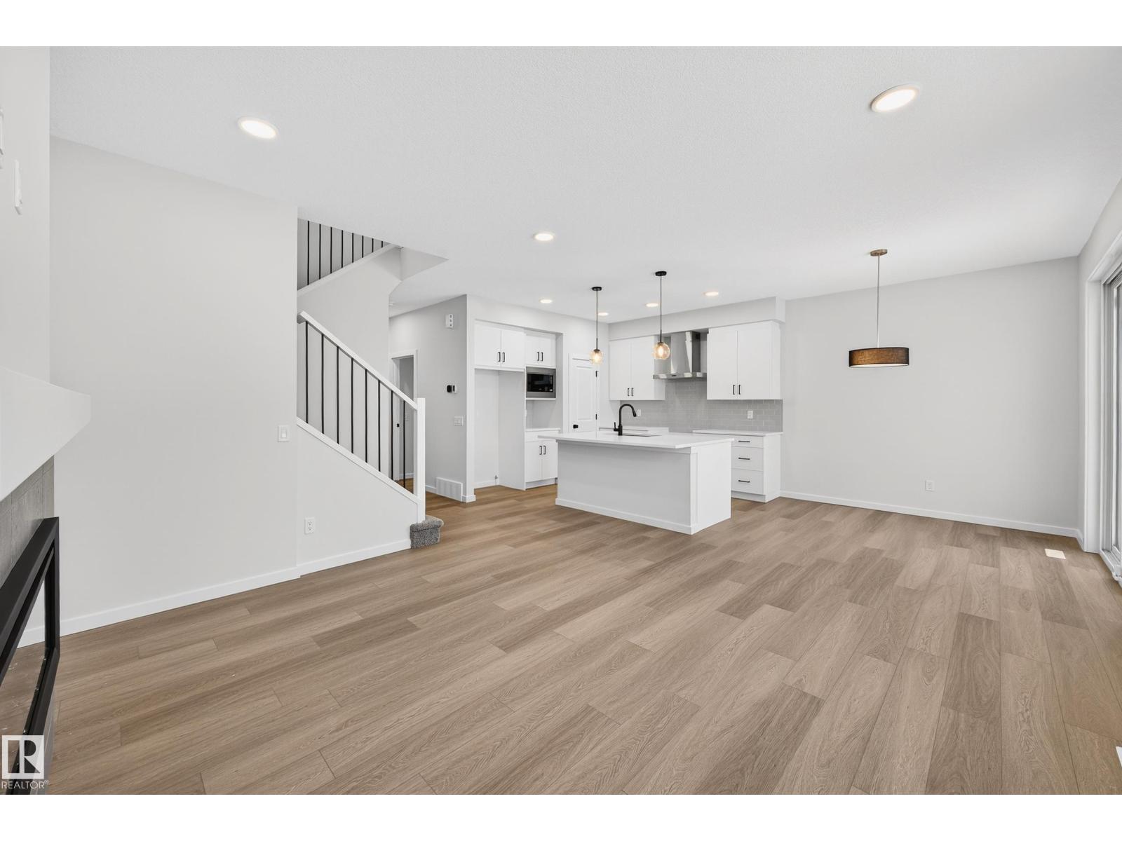 17427 3 St Nw, Edmonton, Alberta  T5Y 4G7 - Photo 7 - E4468658