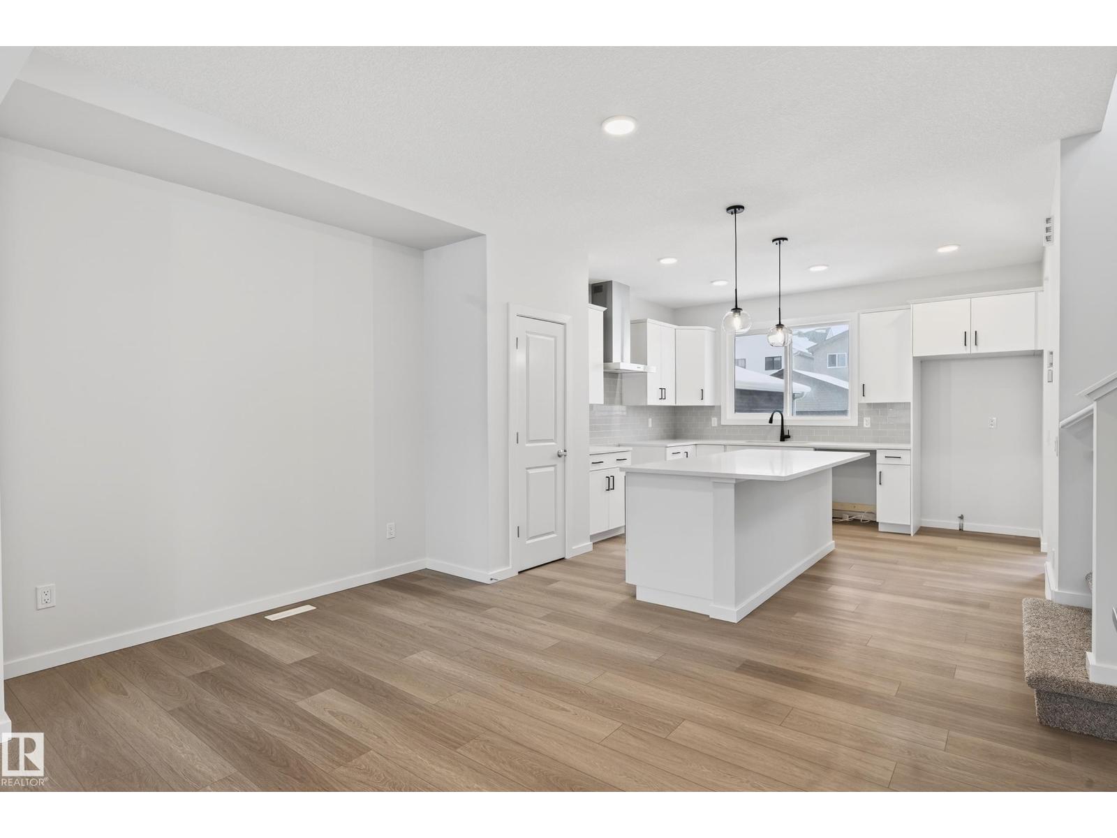 17203 3 St Nw, Edmonton, Alberta  T5Y 4G7 - Photo 7 - E4468657