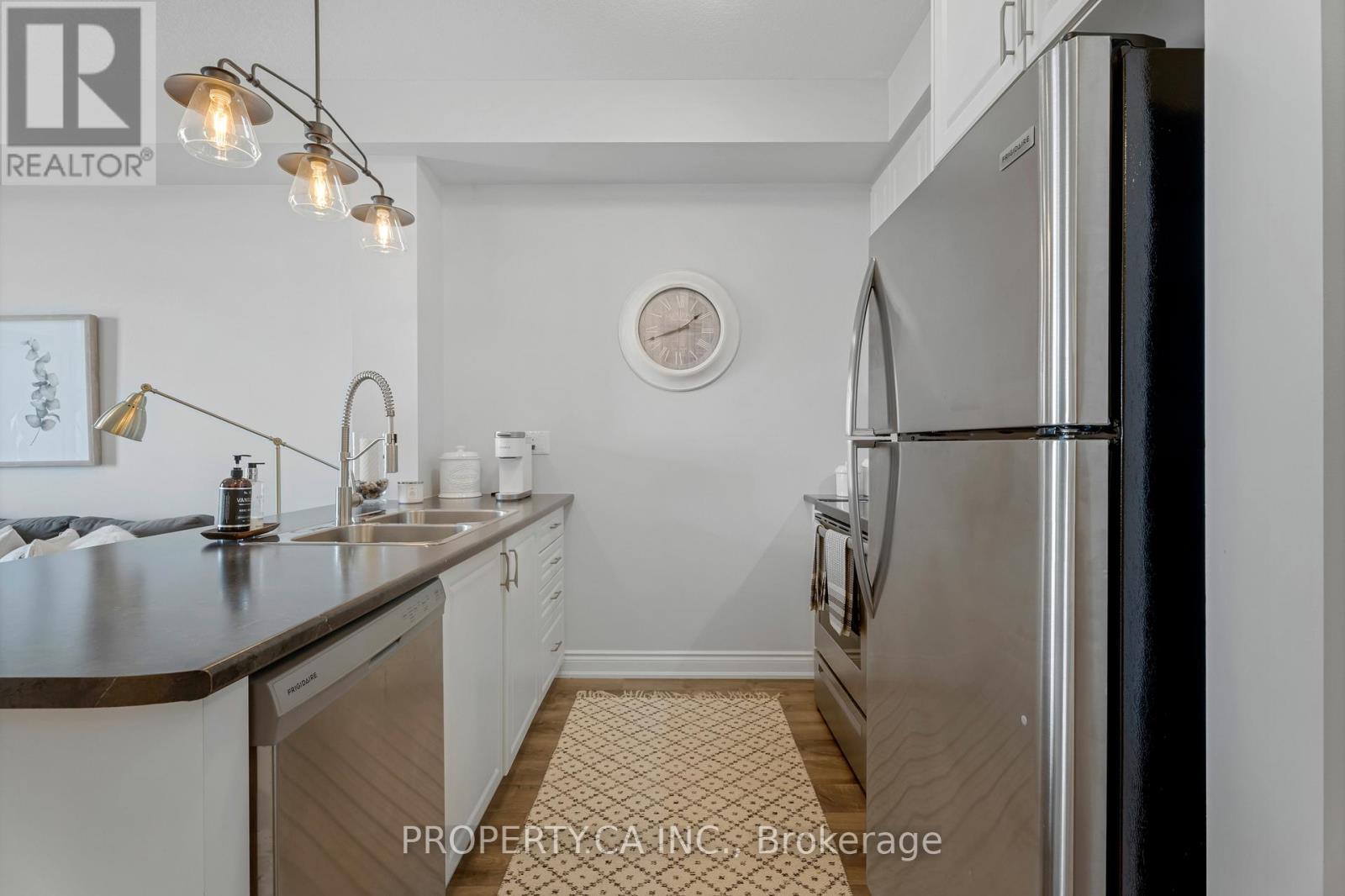 239 - 101 Shoreview Place, Hamilton (Stoney Creek), Ontario  L8E 0K2 - Photo 8 - X12887116