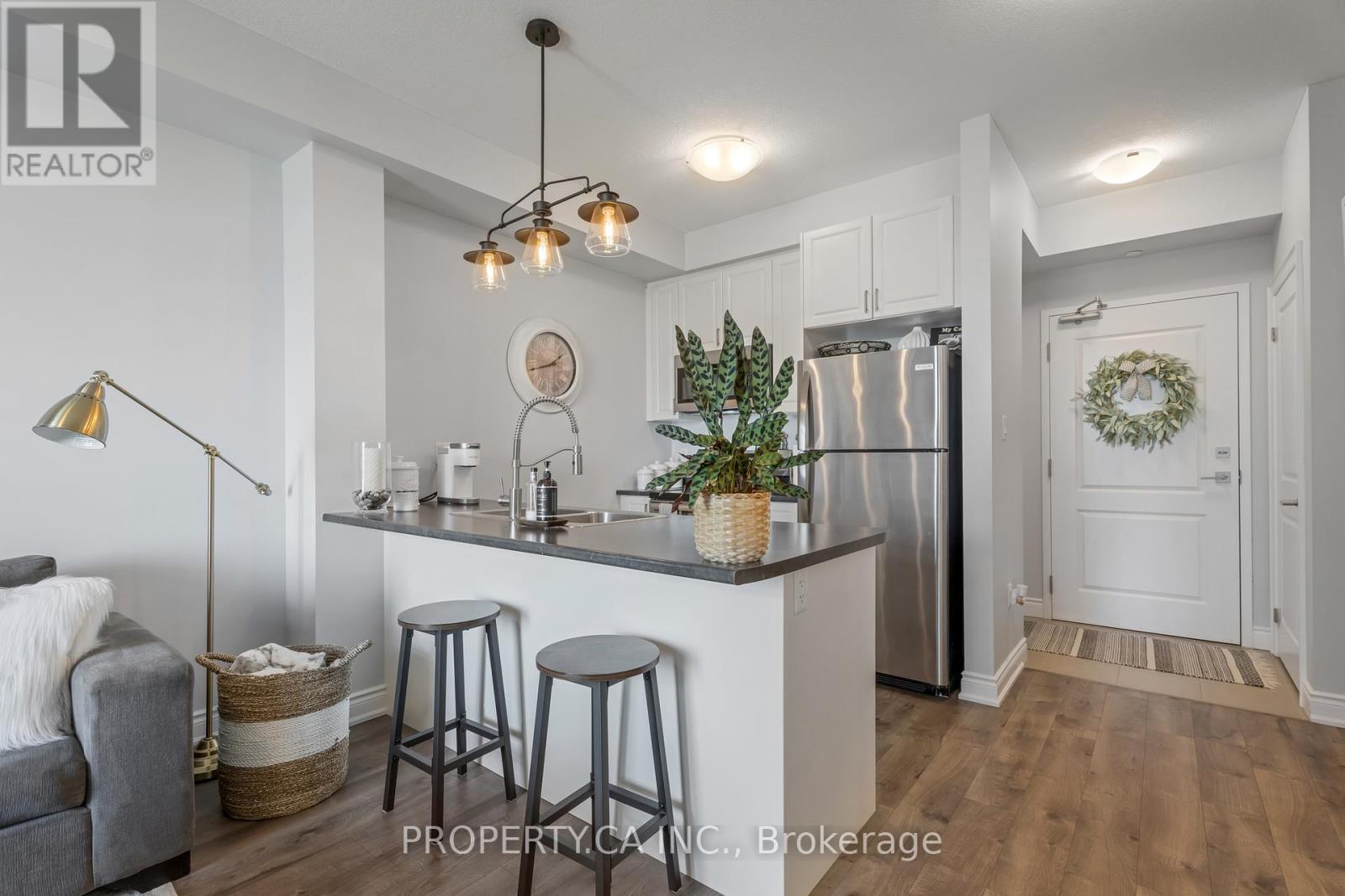 239 - 101 Shoreview Place, Hamilton (Stoney Creek), Ontario  L8E 0K2 - Photo 9 - X12887116