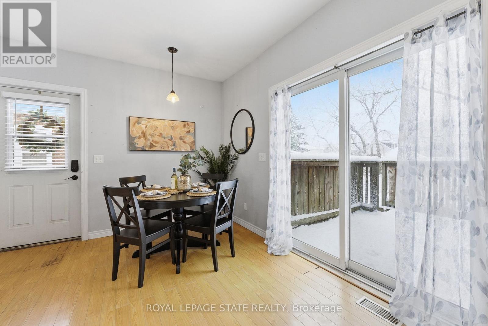 269 Grey Street, Brantford, Ontario  N3S 4W9 - Photo 6 - X12887120