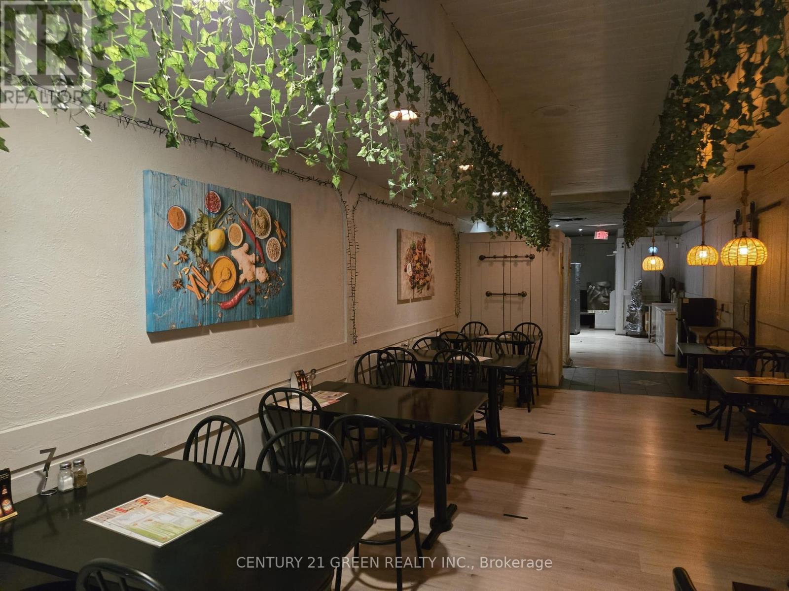 #232 - 246 Governors Road, Hamilton (Dundas), Ontario  L9H 3K2 - Photo 5 - X12887124