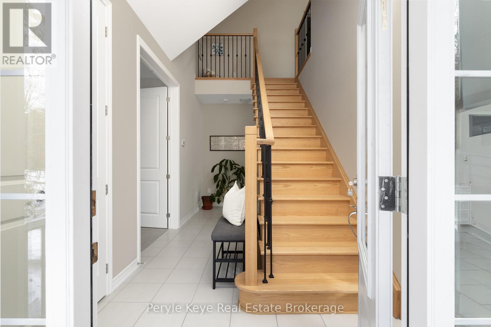 16 Leeds Court, Bracebridge, Ontario  P1L 0B7 - Photo 11 - X12879084