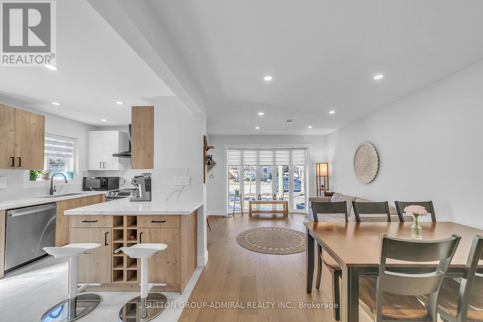 17 Jasper Drive, Aurora, Ontario  L4G 3B6 - Photo 21 - N12886348