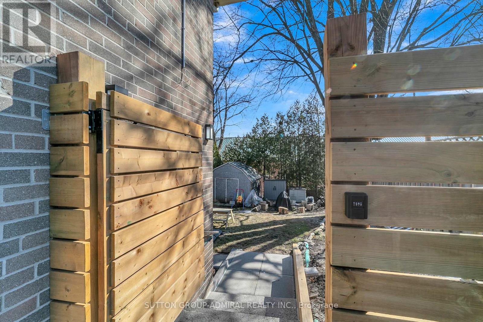 17 Jasper Drive, Aurora, Ontario  L4G 3B6 - Photo 44 - N12886348