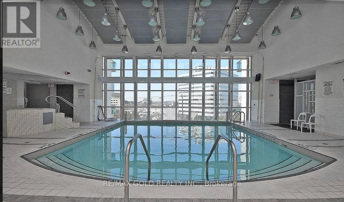 1106 - 220 Burnhamthorpe Road W, Mississauga (City Centre), Ontario  L5B 4N4 - Photo 45 - W12863680