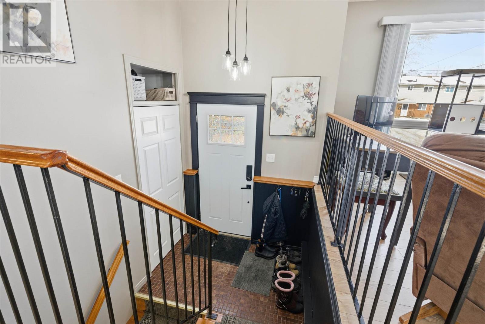 151 Youngfox Rd, Blind River, Ontario  P0R 1B0 - Photo 5 - SM260298