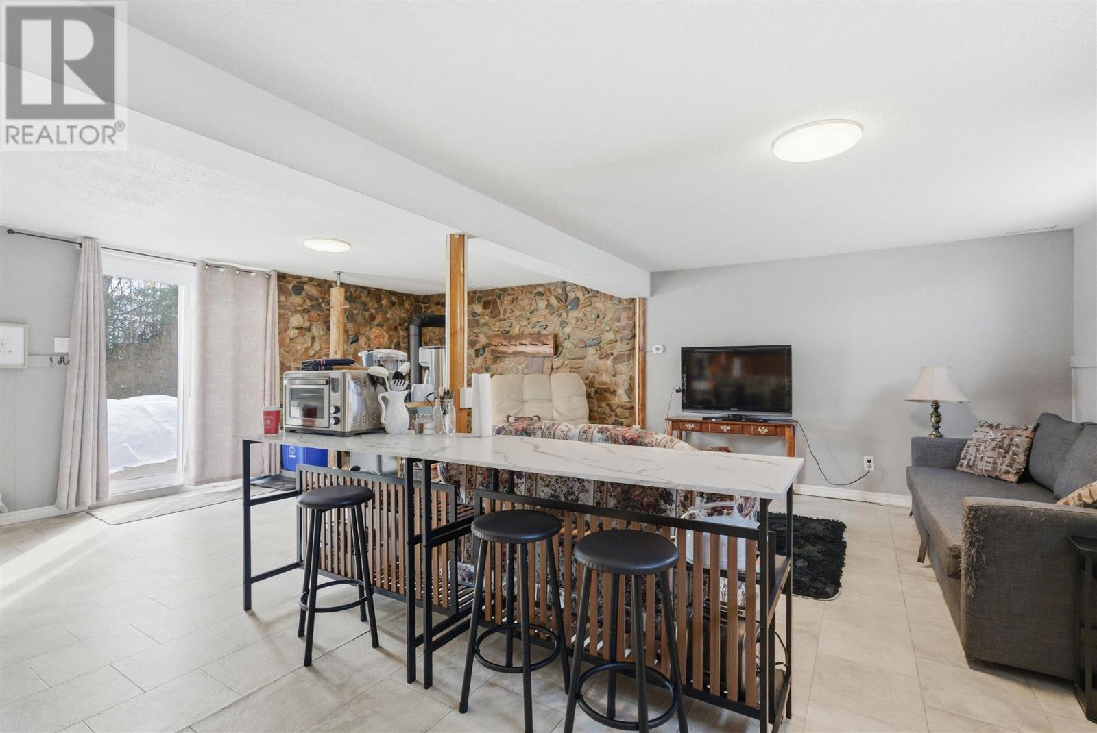 151 Youngfox Rd, Blind River, Ontario  P0R 1B0 - Photo 26 - SM260298