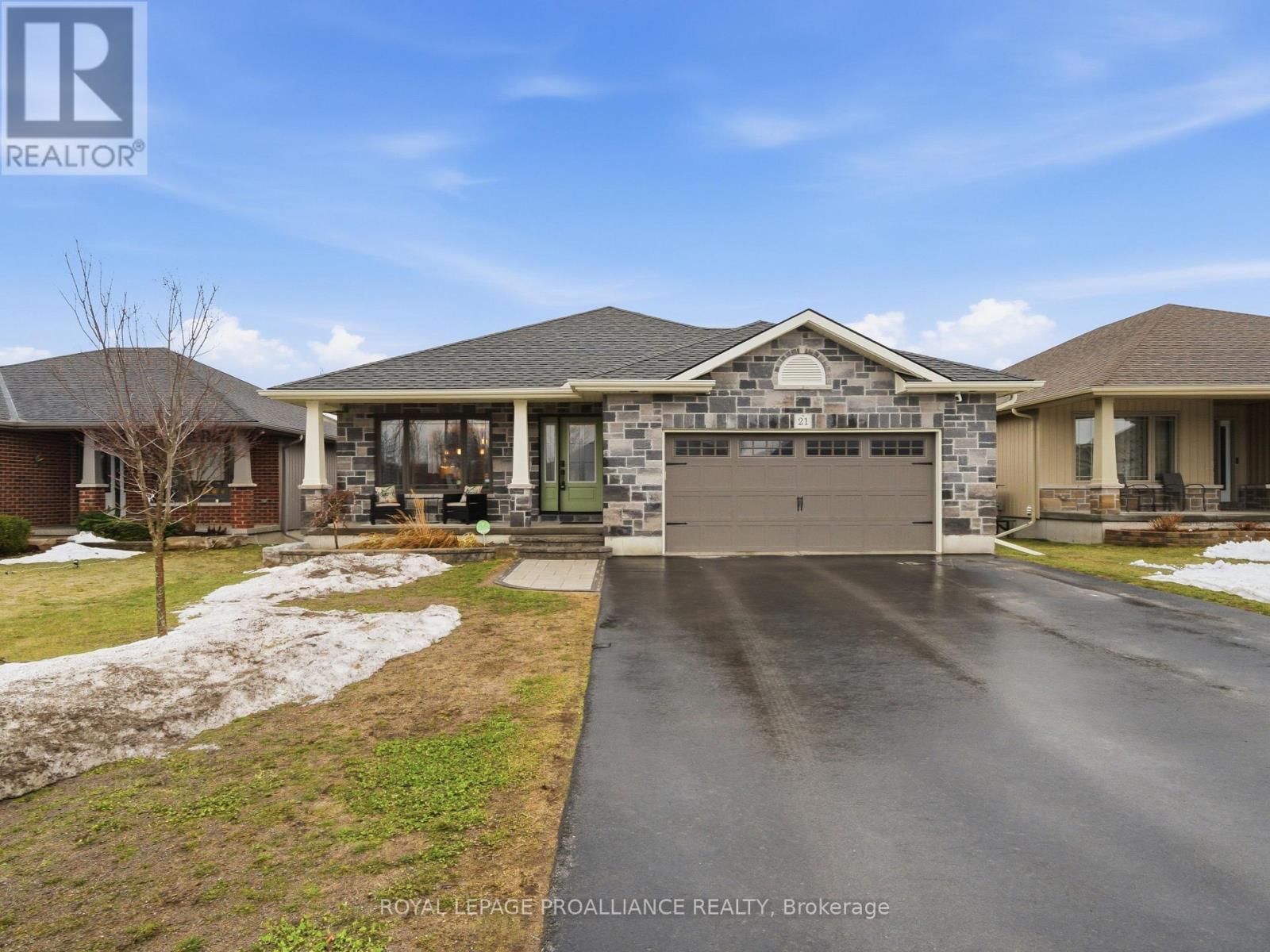 21 WOODBURN DRIVE, quinte west (murray ward), Ontario