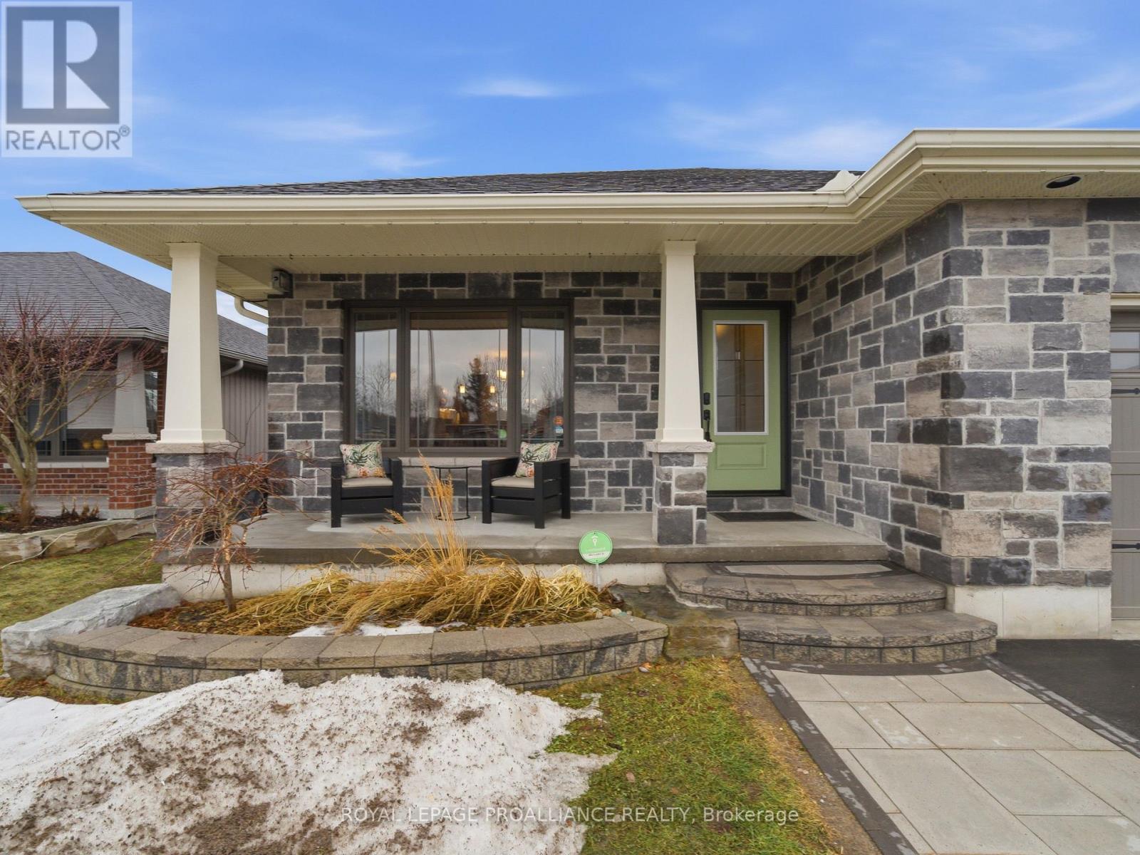 21 Woodburn Drive, Quinte West (Murray Ward), Ontario  K8V 0C6 - Photo 3 - X12887278