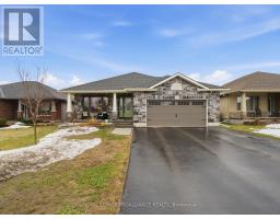 21 WOODBURN DRIVE, Quinte West, Ontario