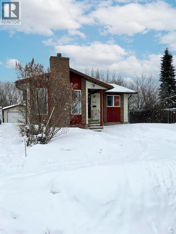 9421 70 Avenue, Grande Prairie, Alberta T8V 5W7 - Photo 1 - A2287014