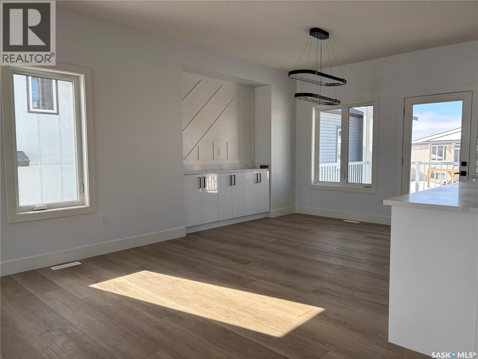 720 Weir Crescent, Warman, Saskatchewan  S0K 4S4 - Photo 5 - SK011008