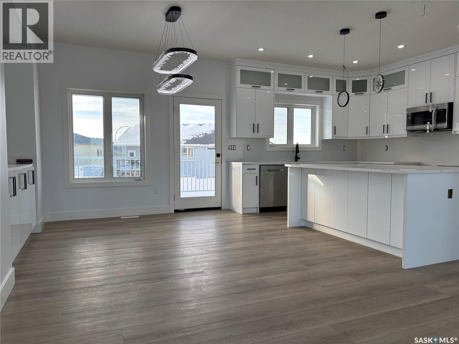 720 Weir Crescent, Warman, Saskatchewan  S0K 4S4 - Photo 6 - SK011008