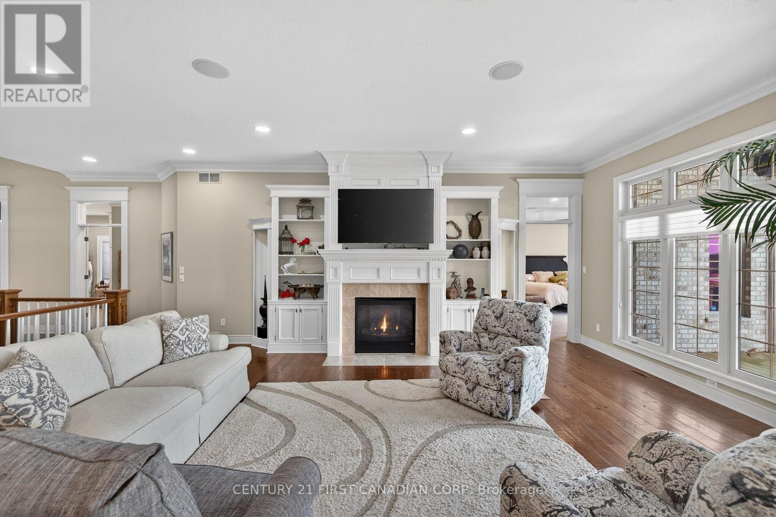 1823 Sandy Somerville Lane, London South (South A), Ontario  N6K 5R1 - Photo 12 - X12887200