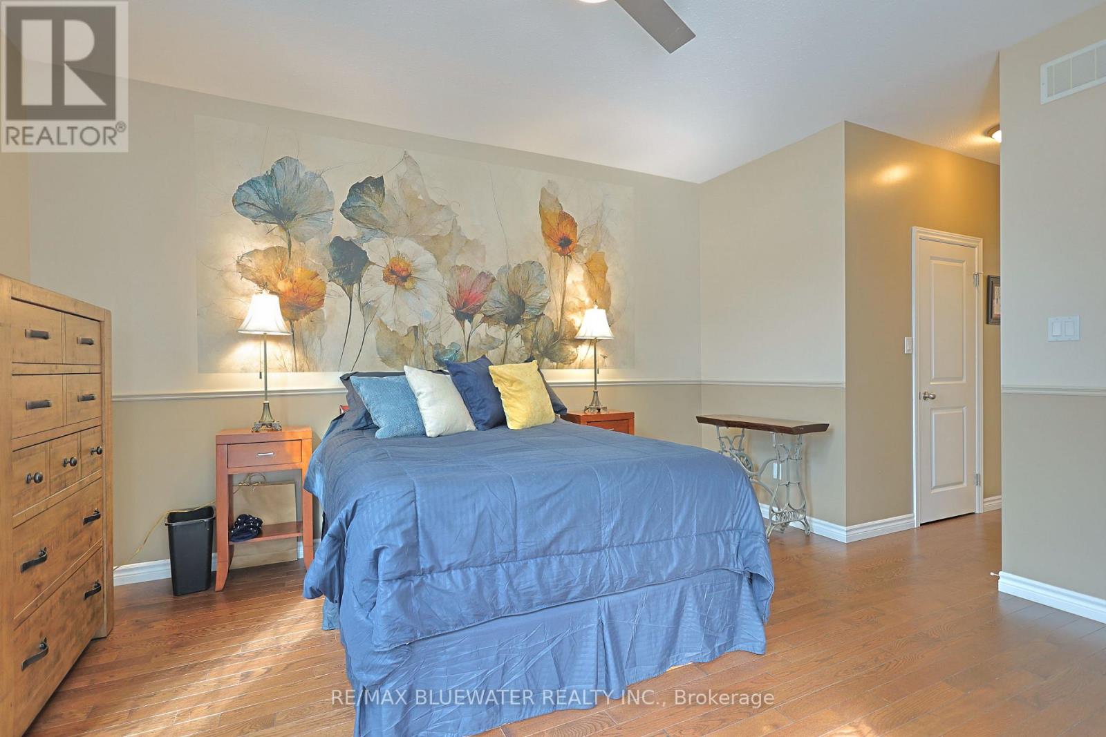 13 Oakwood Links Lane, South Huron, Ontario  N0M 1T0 - Photo 26 - X12887222