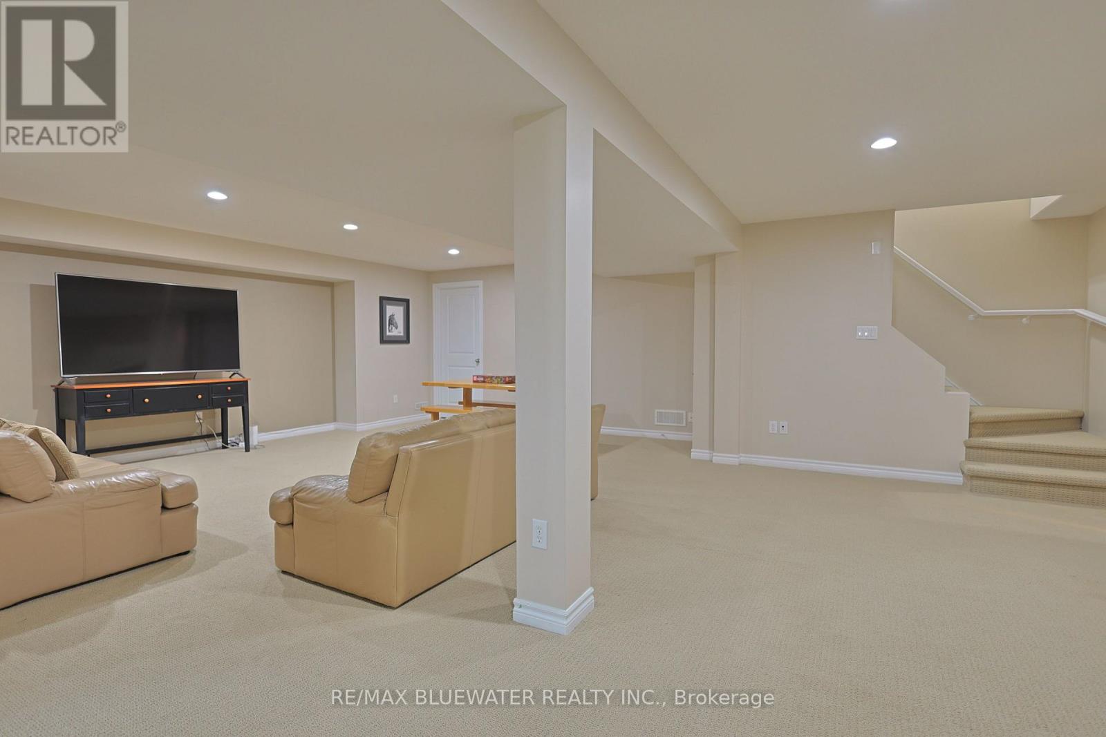 13 Oakwood Links Lane, South Huron, Ontario  N0M 1T0 - Photo 32 - X12887222