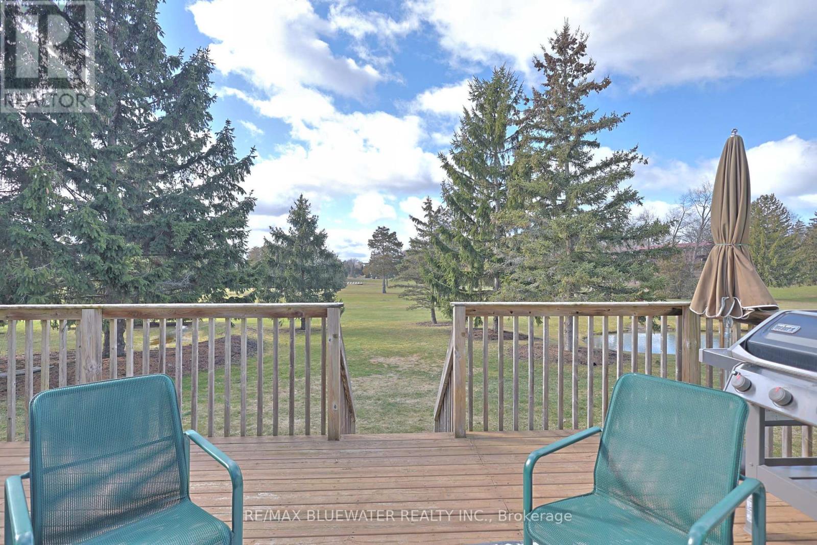 13 Oakwood Links Lane, South Huron, Ontario  N0M 1T0 - Photo 44 - X12887222