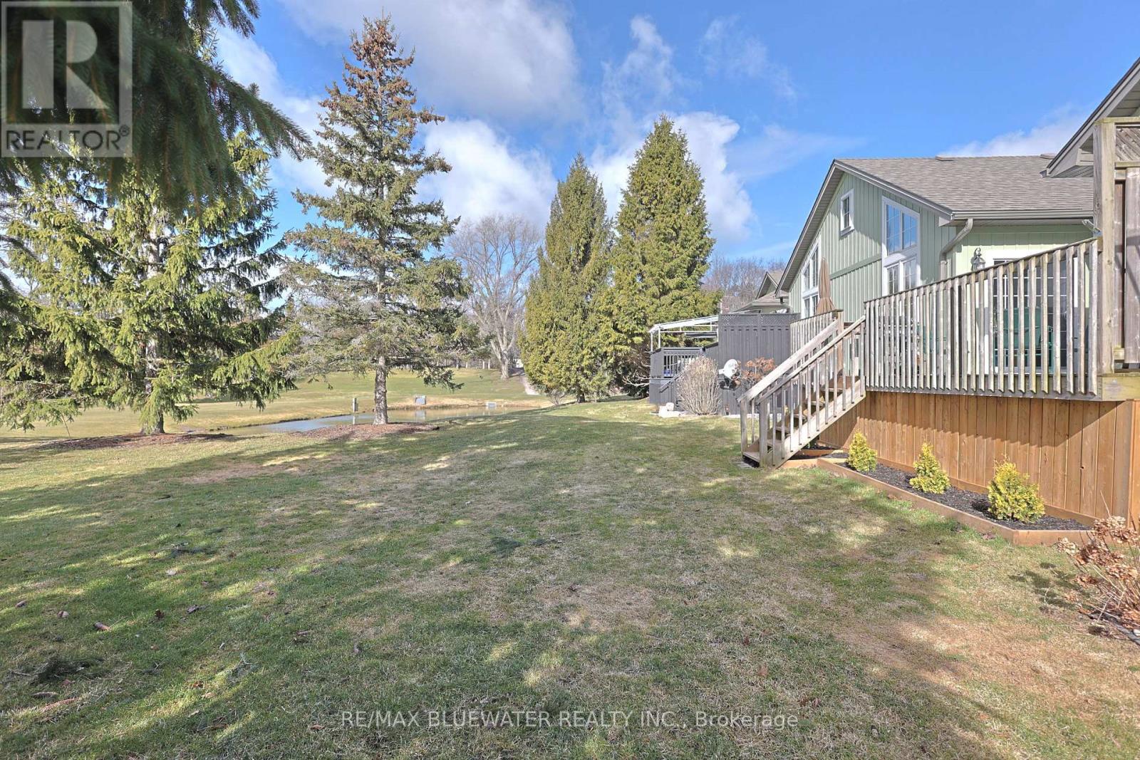 13 Oakwood Links Lane, South Huron, Ontario  N0M 1T0 - Photo 47 - X12887222