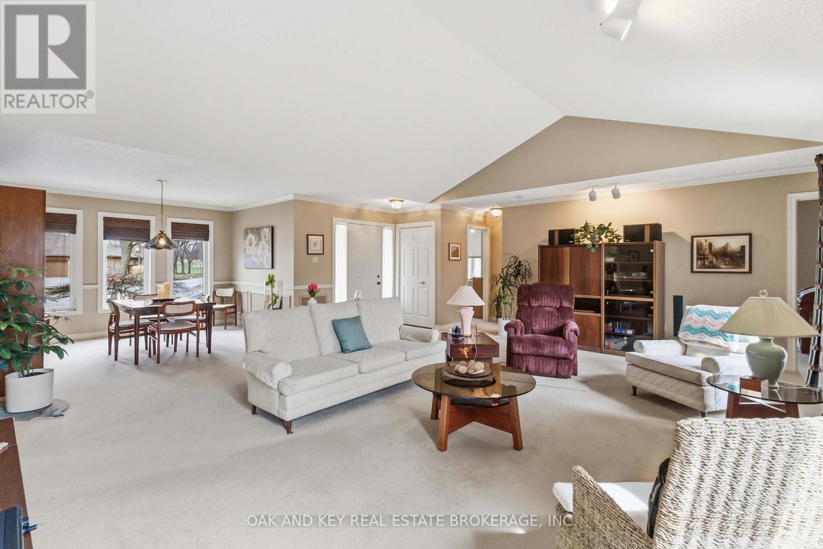 31 Green Hedge Lane, London North, Ontario  N6H 4Z3 - Photo 13 - X12887276