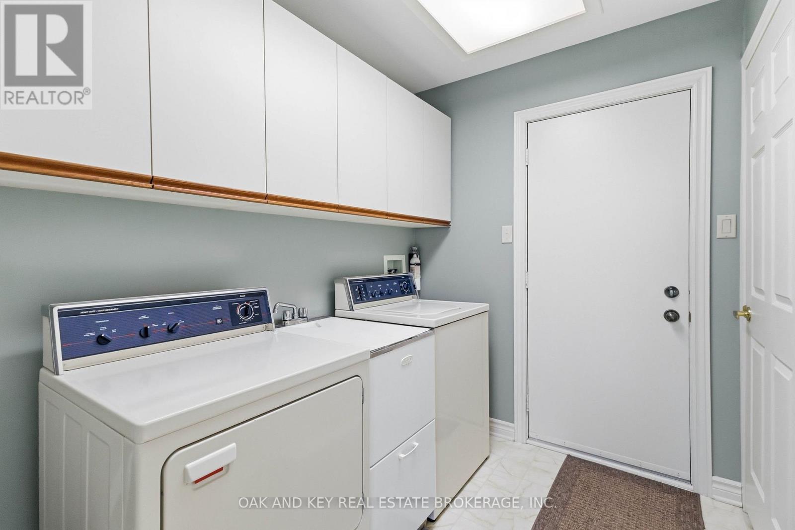 31 Green Hedge Lane, London North, Ontario  N6H 4Z3 - Photo 25 - X12887276