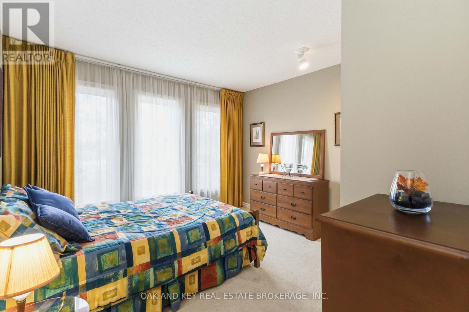 31 Green Hedge Lane, London North, Ontario  N6H 4Z3 - Photo 26 - X12887276