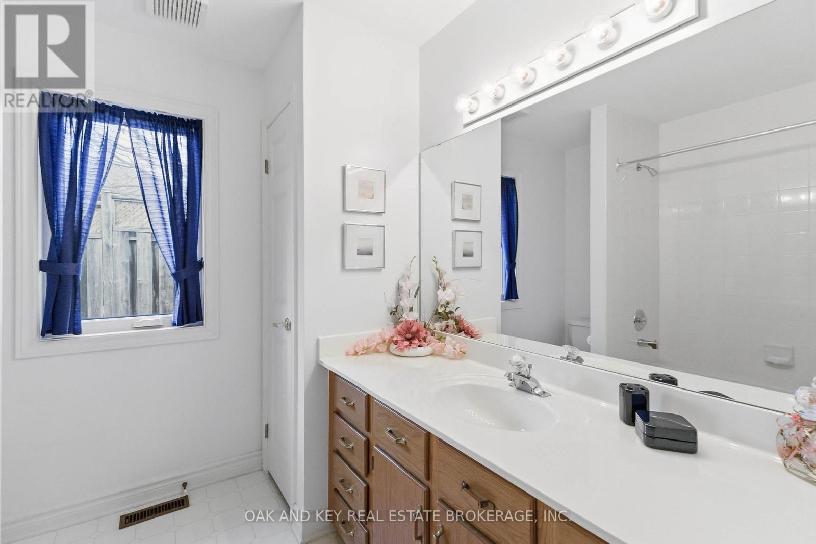 31 Green Hedge Lane, London North, Ontario  N6H 4Z3 - Photo 31 - X12887276