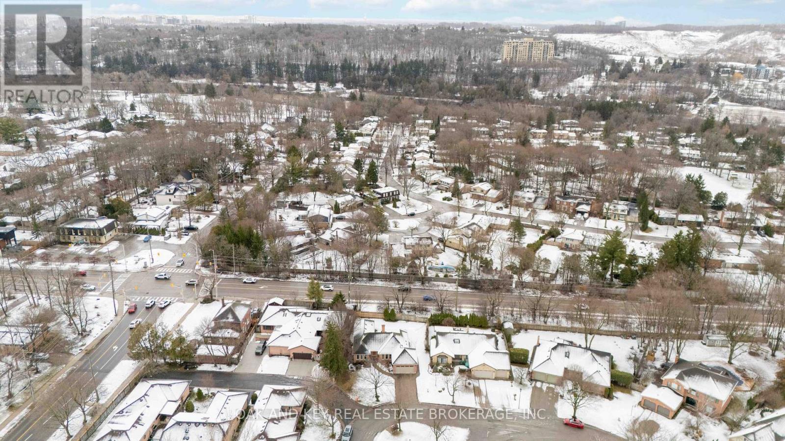 31 Green Hedge Lane, London North, Ontario  N6H 4Z3 - Photo 43 - X12887276