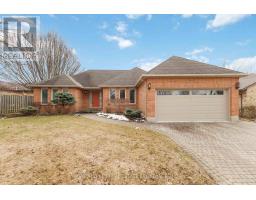 31 GREEN HEDGE LANE, London North, Ontario