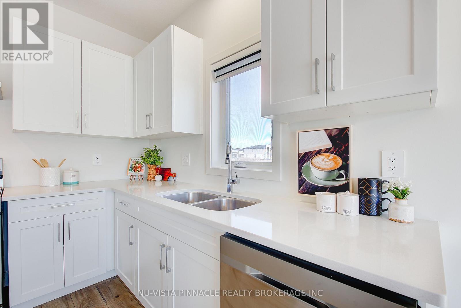 1377 Twilite Boulevard, London North, Ontario  N6G 3R5 - Photo 14 - X12887342