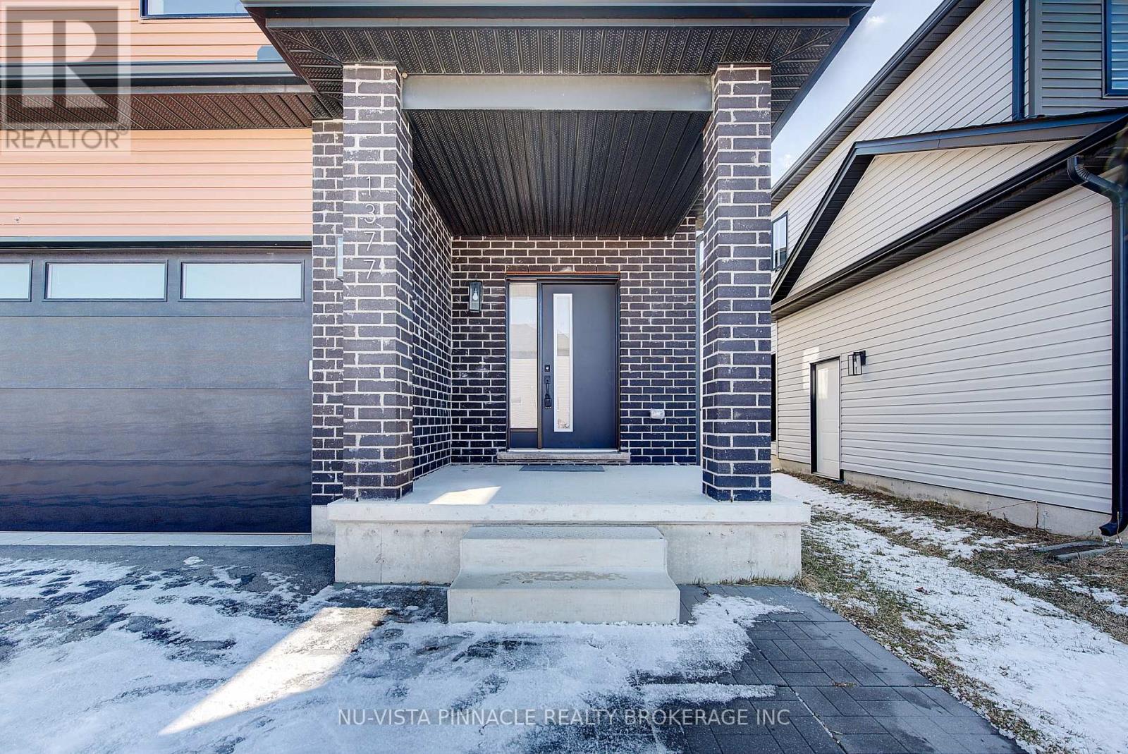 1377 Twilite Boulevard, London North, Ontario  N6G 3R5 - Photo 4 - X12887342