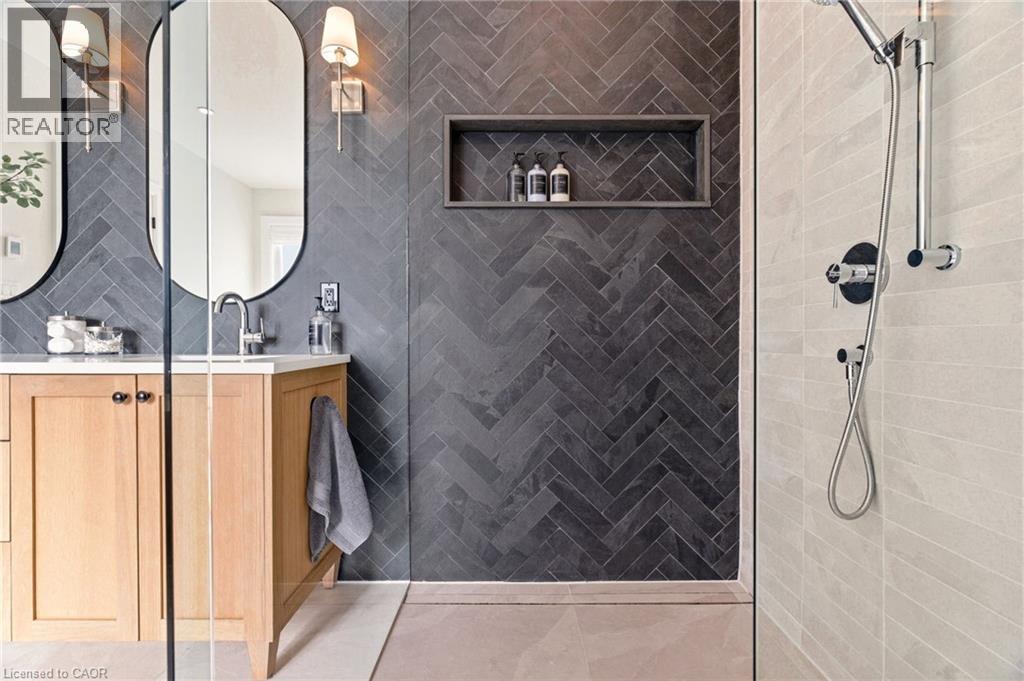 940 Gorton Avenue, Burlington, Ontario  L7T 1S5 - Photo 34 - 40812156