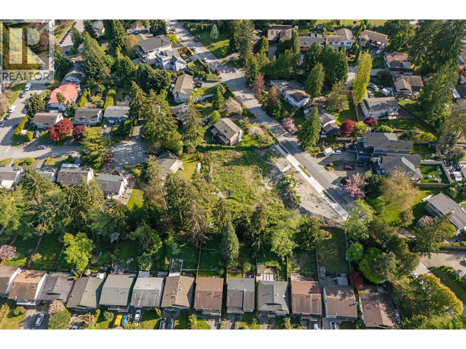 1160 Tuxedo Drive, Port Moody, British Columbia V3H 1L4 - Photo 6 - R3099055