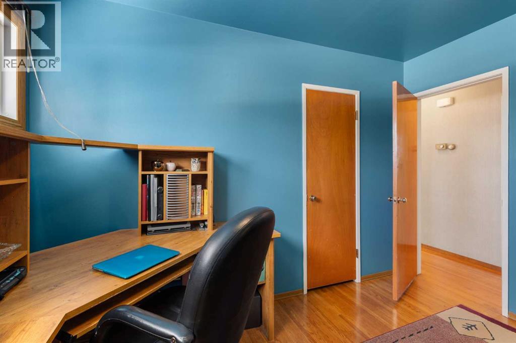 3308 46 Street Sw, Calgary, Alberta  T3E 3W8 - Photo 20 - A2292749