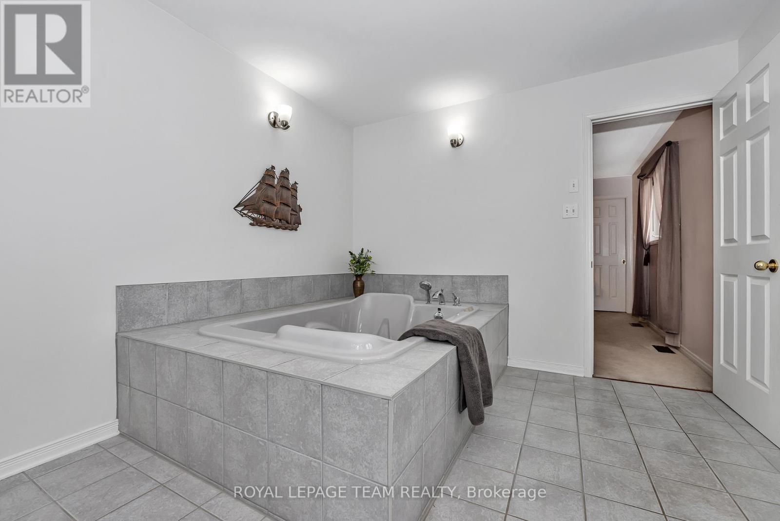 1961 Manotick Station Road, Ottawa, Ontario  K0A 2W0 - Photo 15 - X12887270