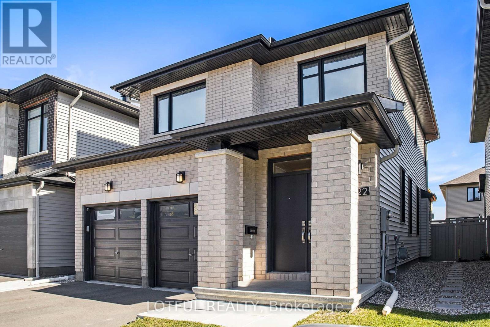 522 Ascender Avenue, Ottawa, Ontario  K1W 0R6 - Photo 2 - X12887306