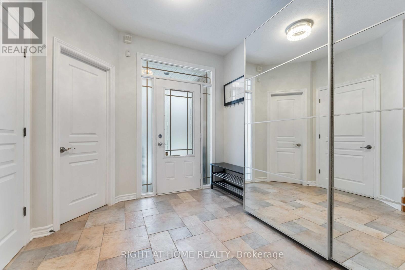 162 Saltspring Private, Ottawa, Ontario  K2M 0B1 - Photo 3 - X12887322