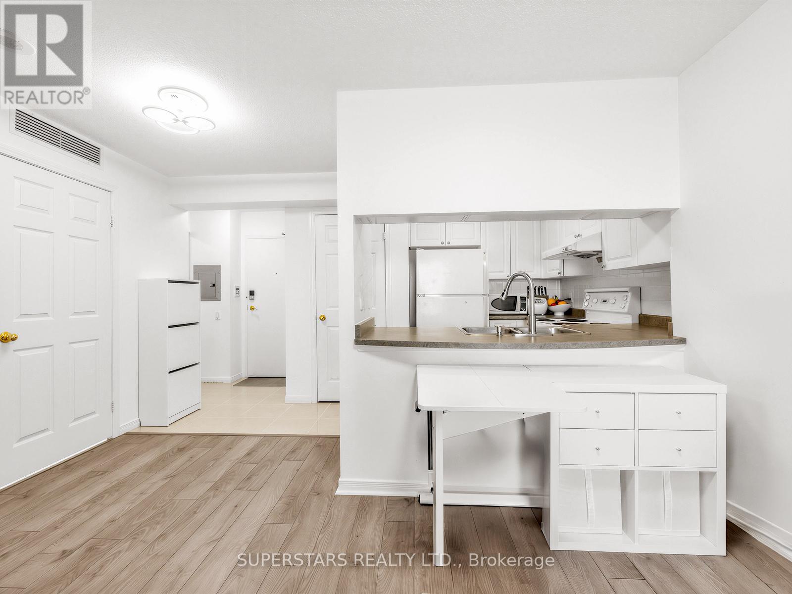 1509 - 8 Hillcrest Avenue, Toronto, Ontario  M2N 6Y6 - Photo 11 - C12887044